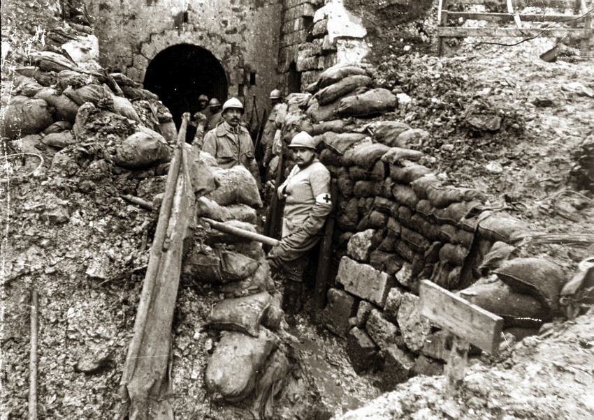 a6_fort_de_douaumont.JPG